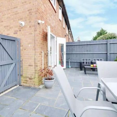 Villa Recently Renovated,Modern House. Train Station à North Mymms Extérieur photo